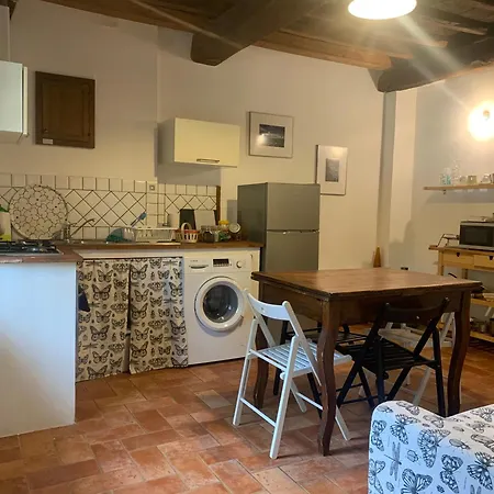 On 2 Floors For 2 To 4 Guests *