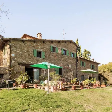 Farm stay On 2 Floors For 2 To 4 Guests